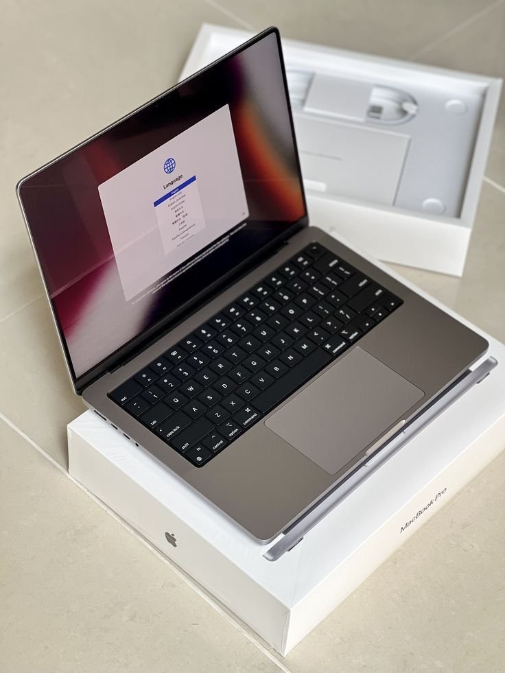 MacBook Air 2022 (M2) – 13″ – 8 Go RAM – 256 Go